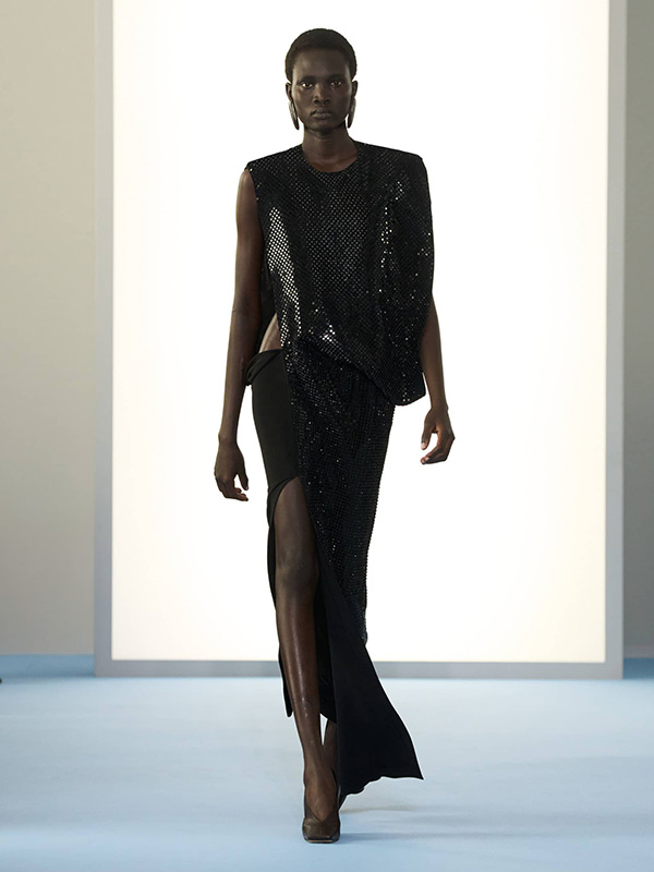 Fall Winter 2026 Runway Show: Dynamic Essentiality | Sportmax
